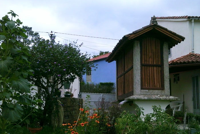 Casa Souto de Abajo - horreo