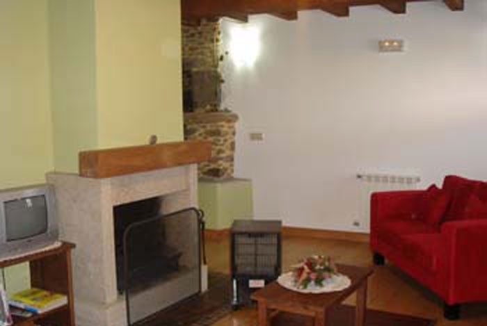 Casa Souto de Abajo - chimenea